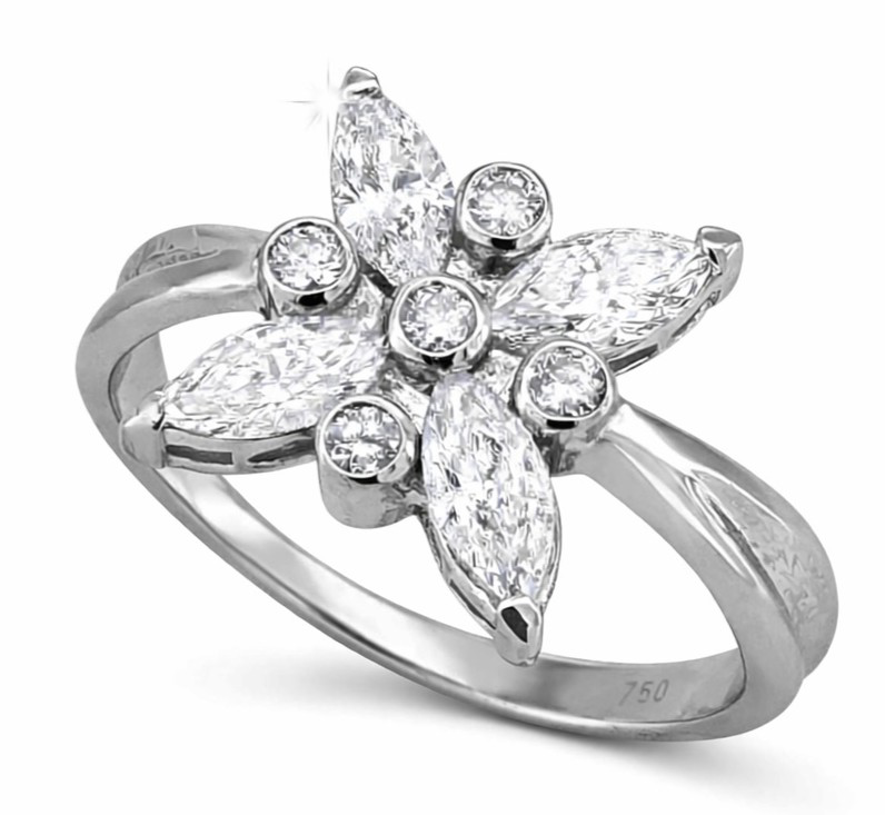 Modern 18K White Gold Diamonds Ring