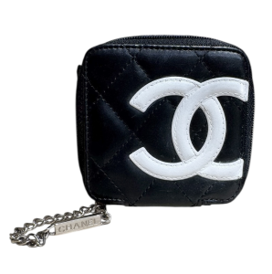 CHANEL Pre-Owned Lambskin cosmetic case with silver chain logo