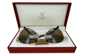 CARTIER Sunglasses Cartier Santos Aviator Dumont – the iconic model that combines the elegant design language of CARTIER