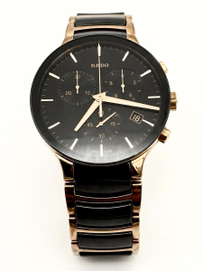 Rado Centrix Automatic Chronograph – ceramics, gold rose and modern Swiss powder